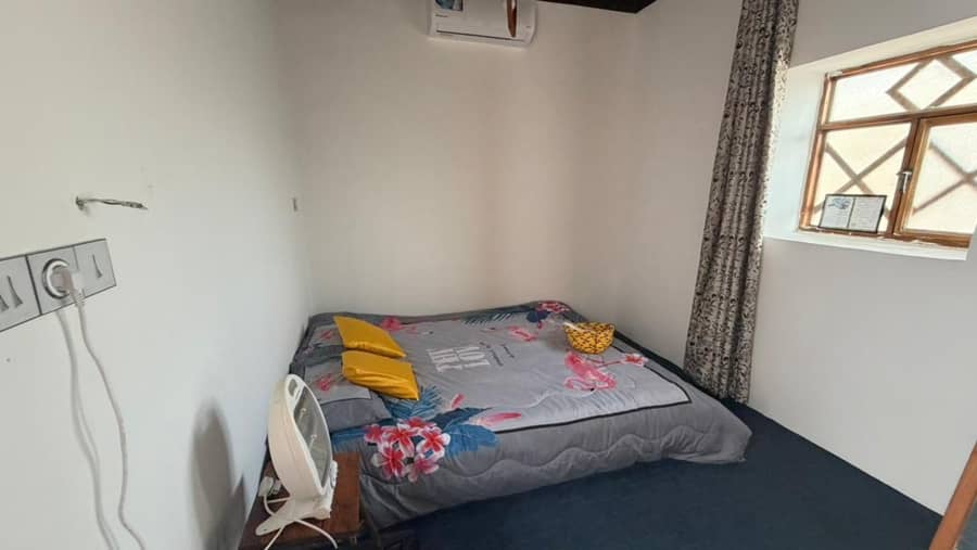 اجاره بومگردی در کوشکنار پارسیان - هشنه حیاط اقامتگاه