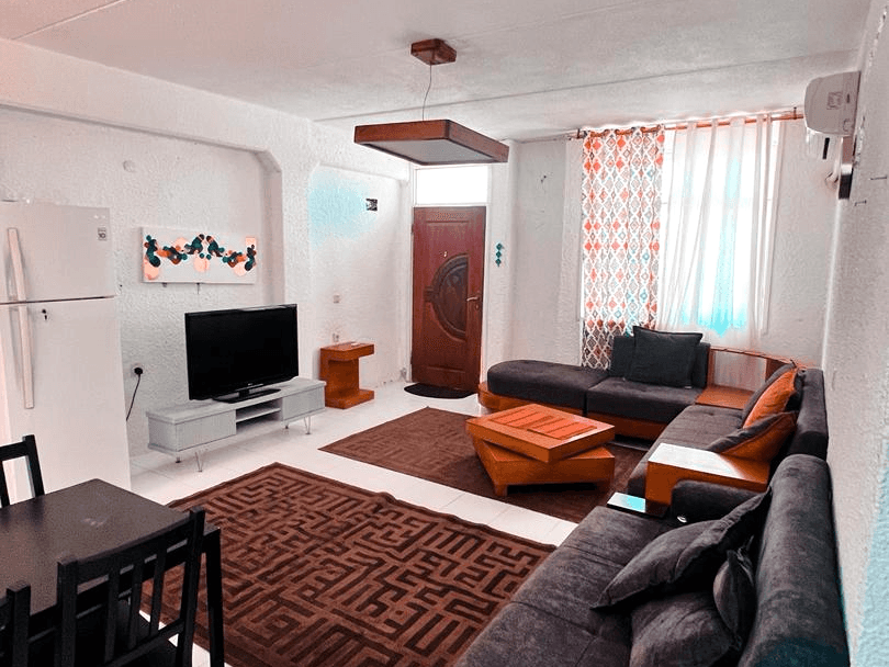 اجاره منزل ویلایی ساحلی در خیابان موج کیش  نما منزل 