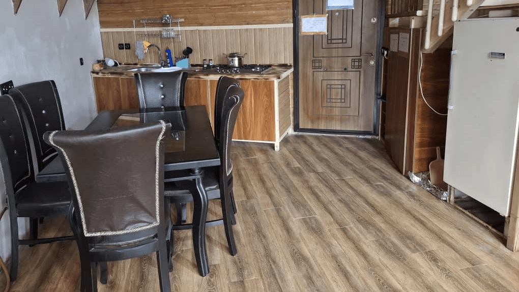 ویلا جنگلی با استخر سرپوشیده در روستای کچید زیرآب نما