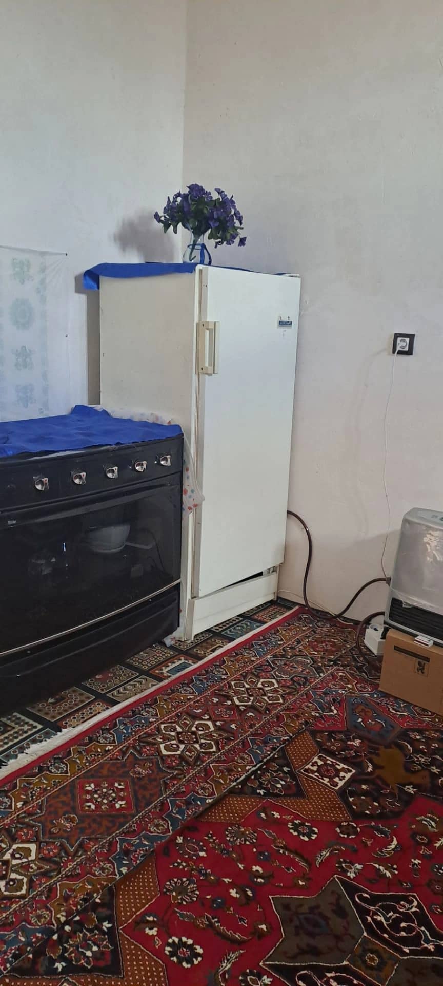 اقامتگاه بومگردی در روستای قصلان سریش‌آباد - یاس سالن 