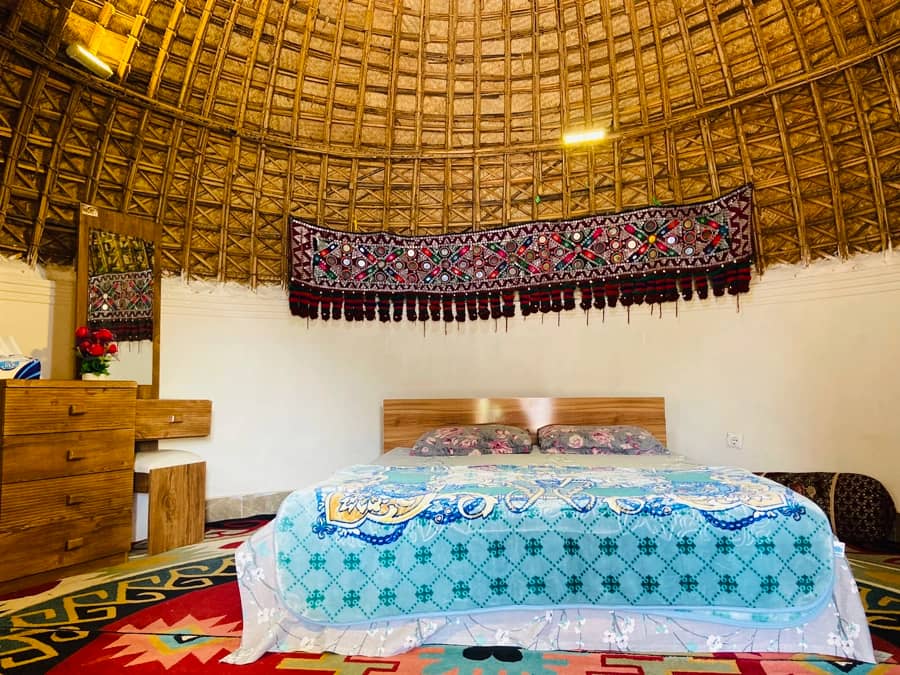 اجاره کپر ساحلی در سیریک - هرمزگان حیاط و کپر ها