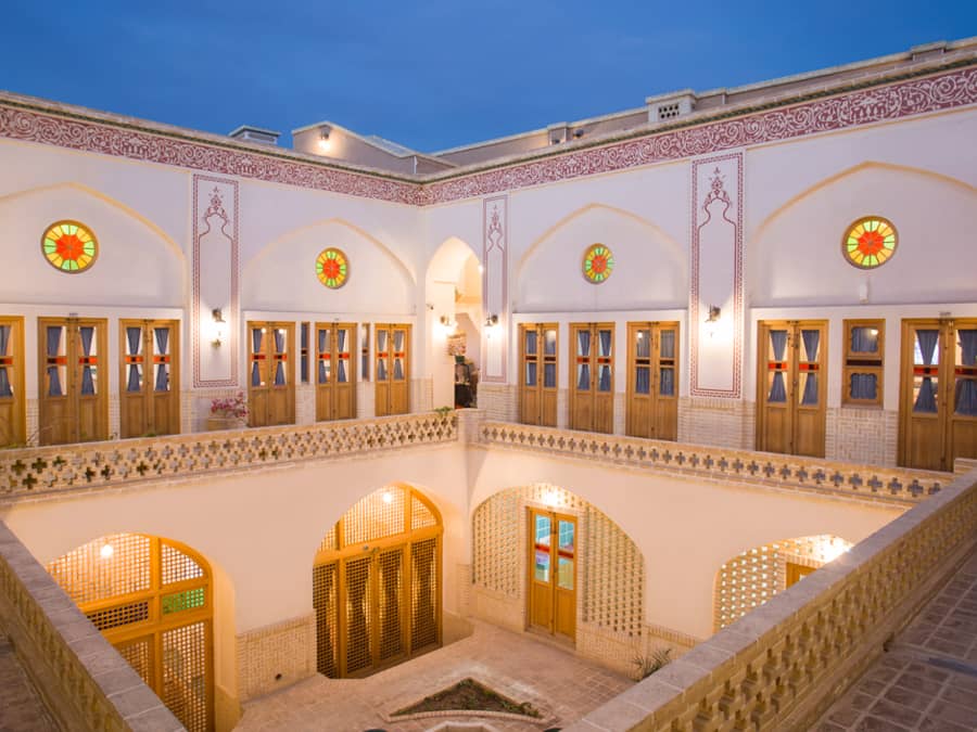 بوتیک هتل سنتی در کاشان - گلفام محوطه