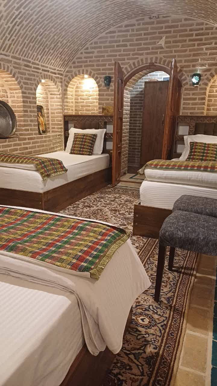 بومگردی سنتی در قزوین - نقشینه نما ساختمان 