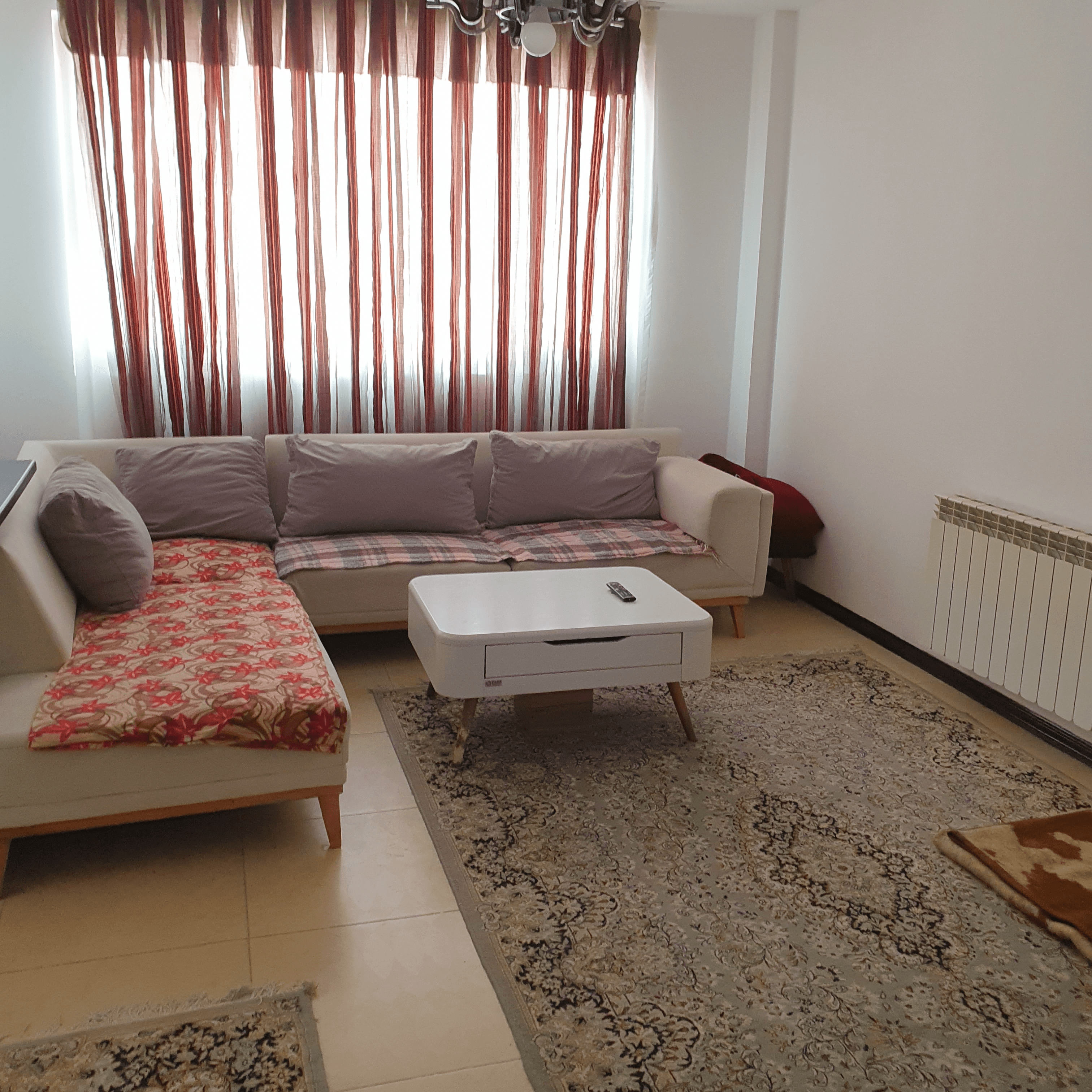 آپارتمان مبله تکخواب در شهید آقایی شیراز سالن