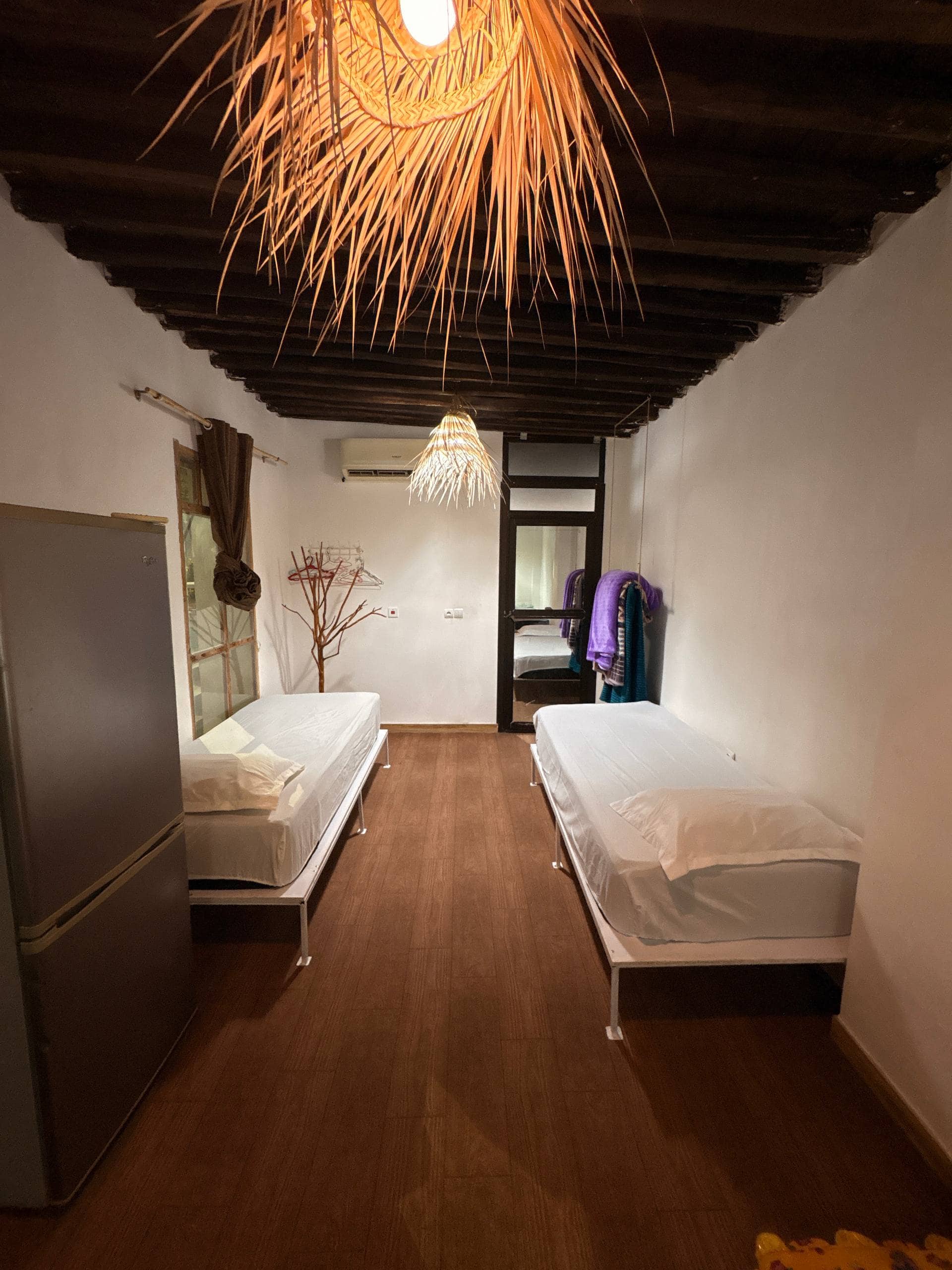 اجاره اتاق بومگردی در باغستان پارسیان - اتاق 2 بیرون اقامتگاه 