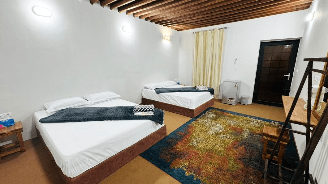 اقامتگاه بومگردی در روستای سهیلی - شقایق محوطه