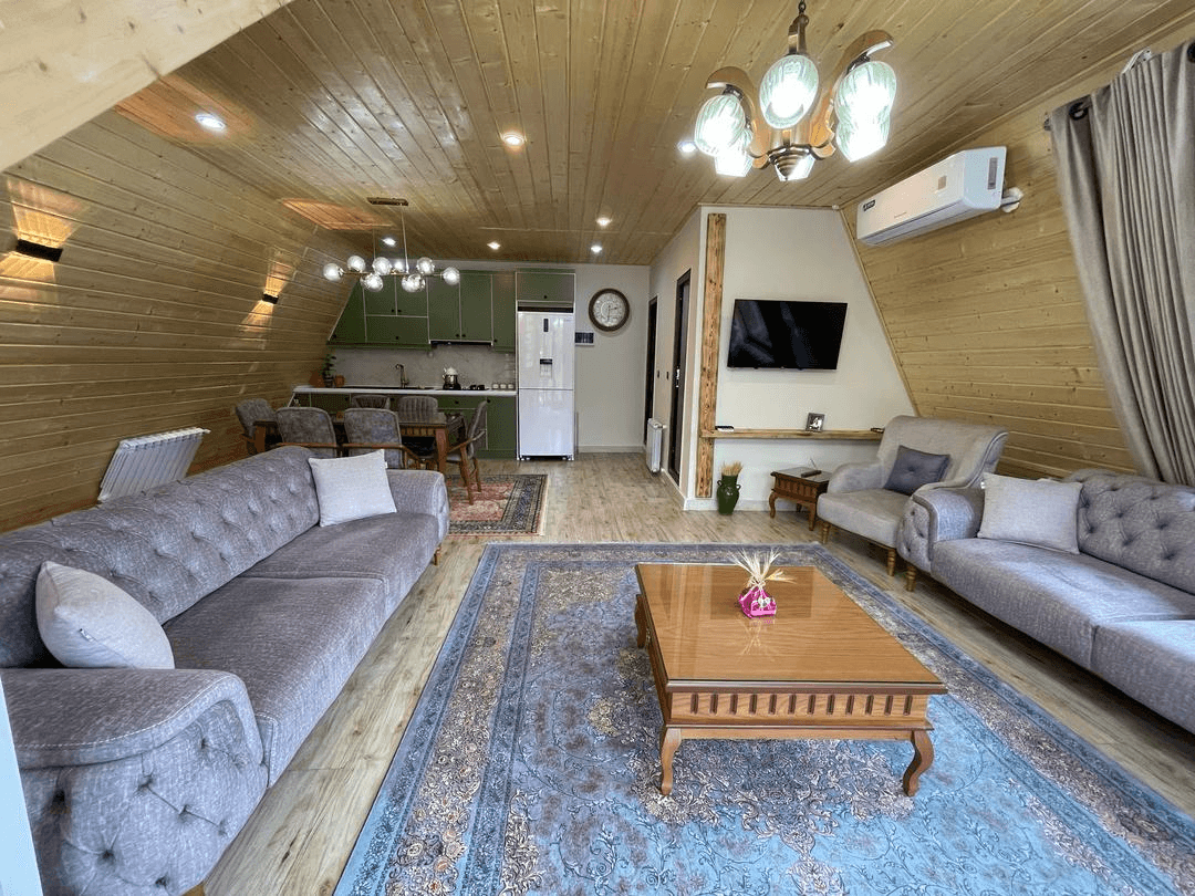 کلبه سوئیسی ساحلی در روستا علی آباد بندر انزلی نما