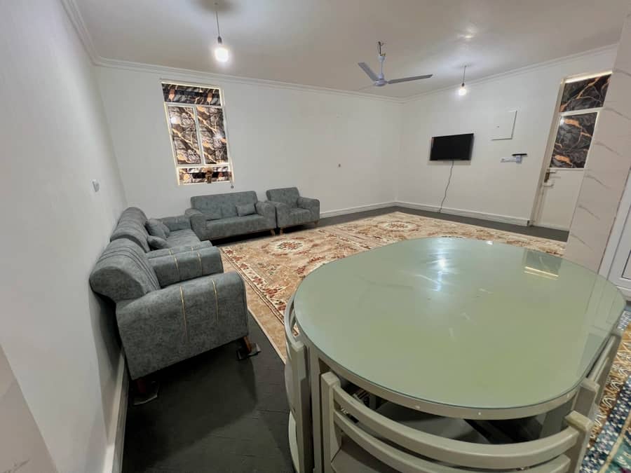 منزل دو خوابه در روستا بساتین - نایبند عسلویه سالن