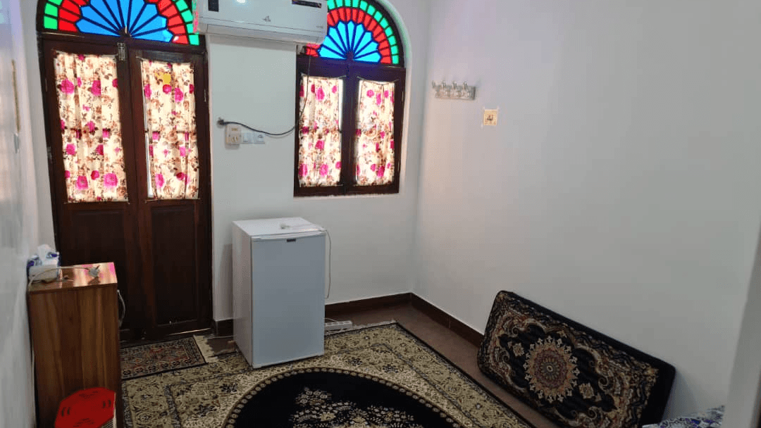 اجاره اتاق سنتی نزدیک ساحل در بندرگاه - ساحل 15 متری