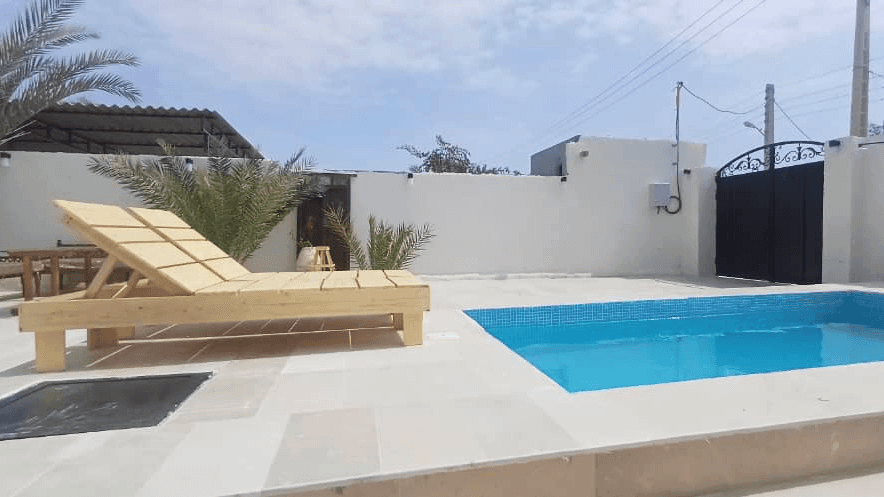 ویلا با استخر روباز آبسرد در روستای تنب پارسان سوزا - دو خواب استخر روباز آبسرد