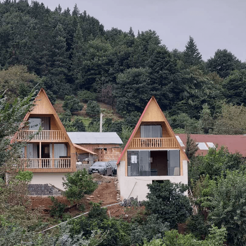 اجاره کلبه سوئیسی جکوزی دار در روستا قرآن تالار لفور - شیرگاه  نمای کلبه 