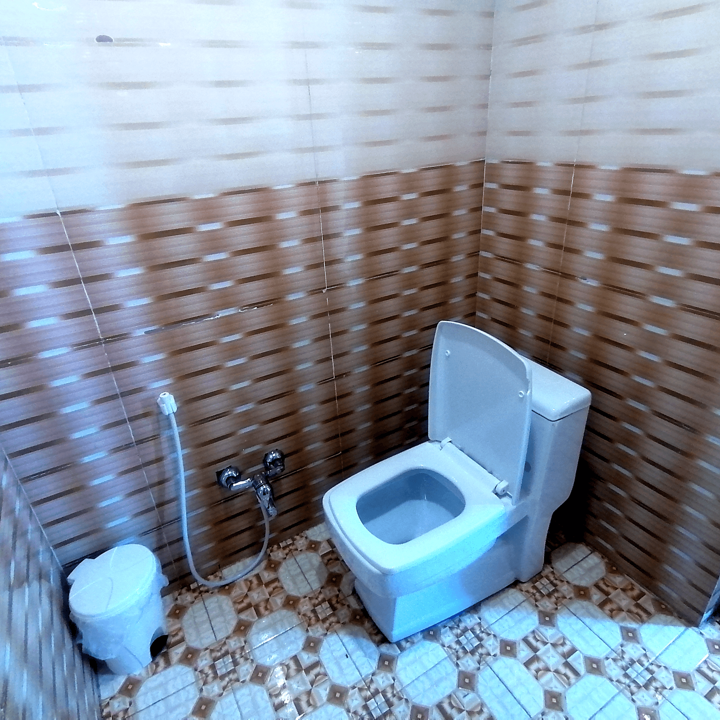 اجاره اتاق نزدیک ساحل در طبل - قشم  اتاق خواب 