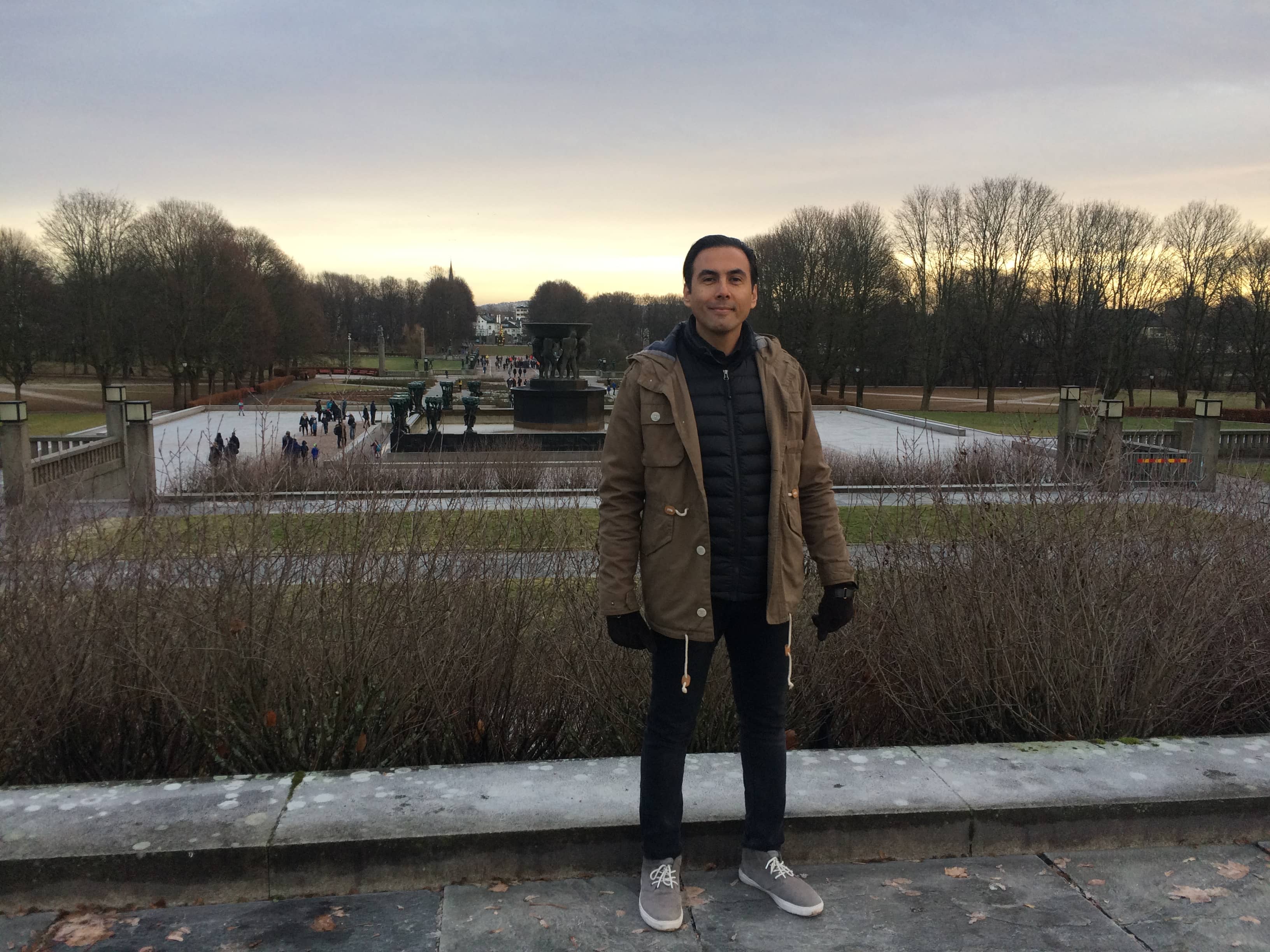 hostIntroImage-وحید ابجدی