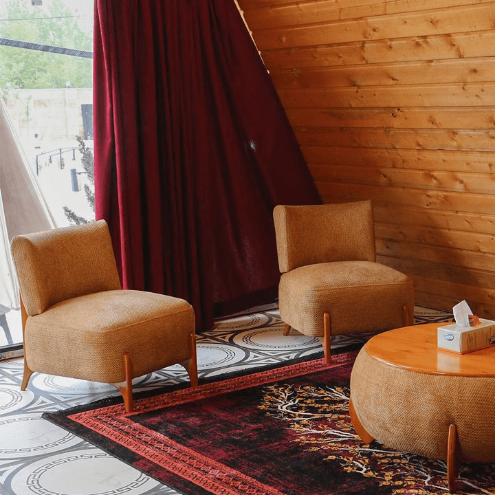 کلبه سوئیسی جنگلی با جکوزی آبگرم در لاکان رشت - تکخواب نما