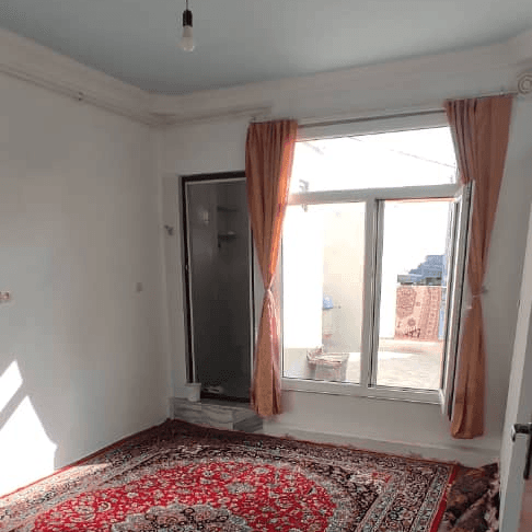 منزل ویلایی در سنندج - تکخواب سالن