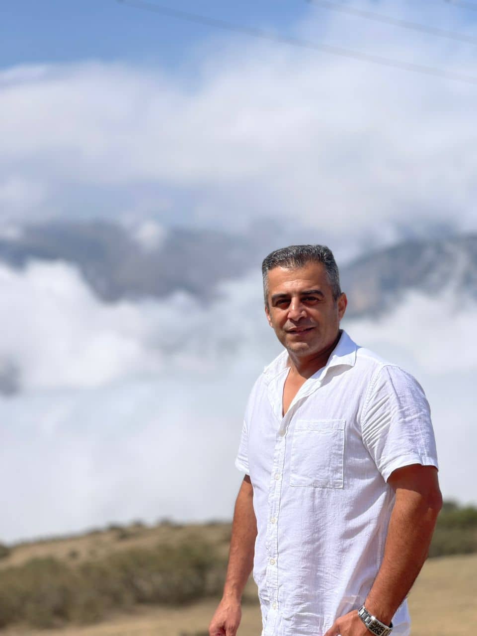 hostIntroImage-صادق رنجبر