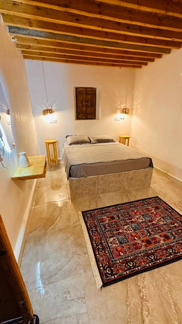 اقامتگاه بومگردی در روستا طبل قشم - میداف محوطه و استخر