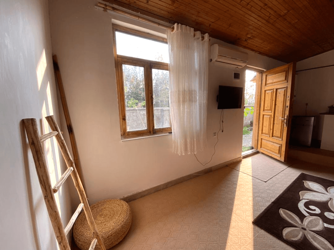 اقامتگاه بومگردی در روستا پشتاسرا سیاهکل - پایین محله سوئیت پایین محله