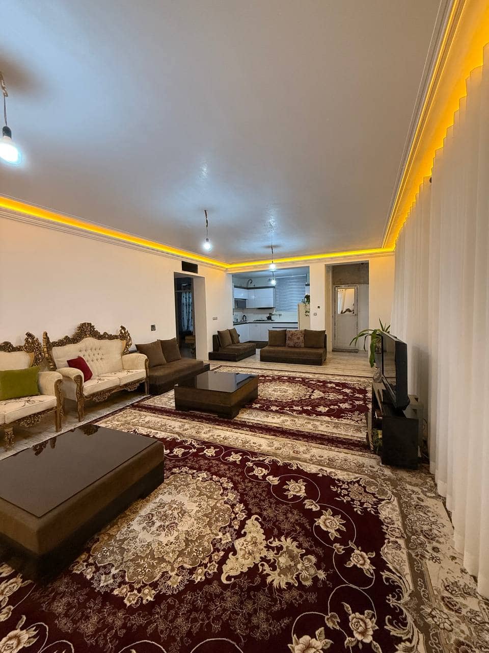 اجاره ویلا استخردار در سپیدان