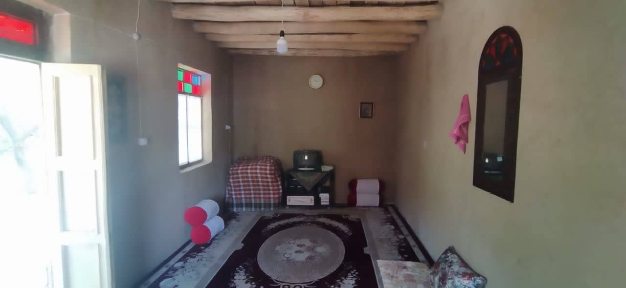 بومگردی سنتی در روستا سنی کهنه کلات نادری  نما اقامتگاه 