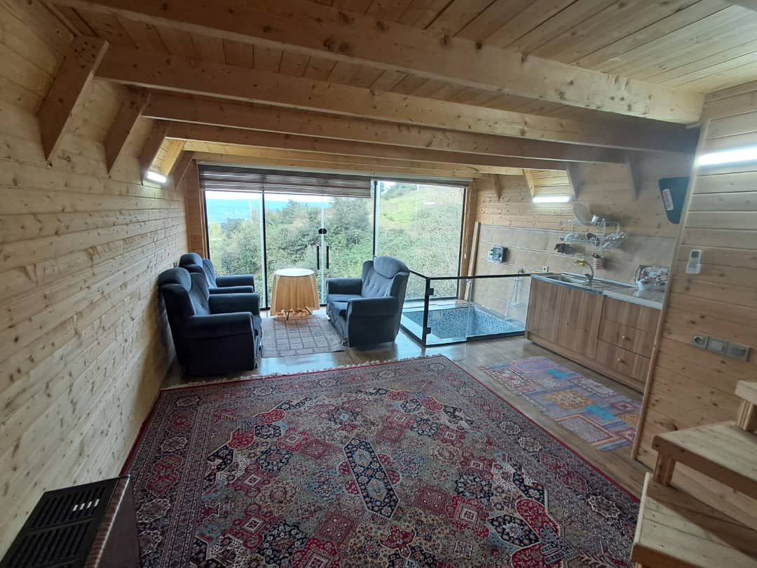 اجاره کلبه سوئیسی جکوزی دار در روستا قرآن تالار لفور - شیرگاه  نمای کلبه 