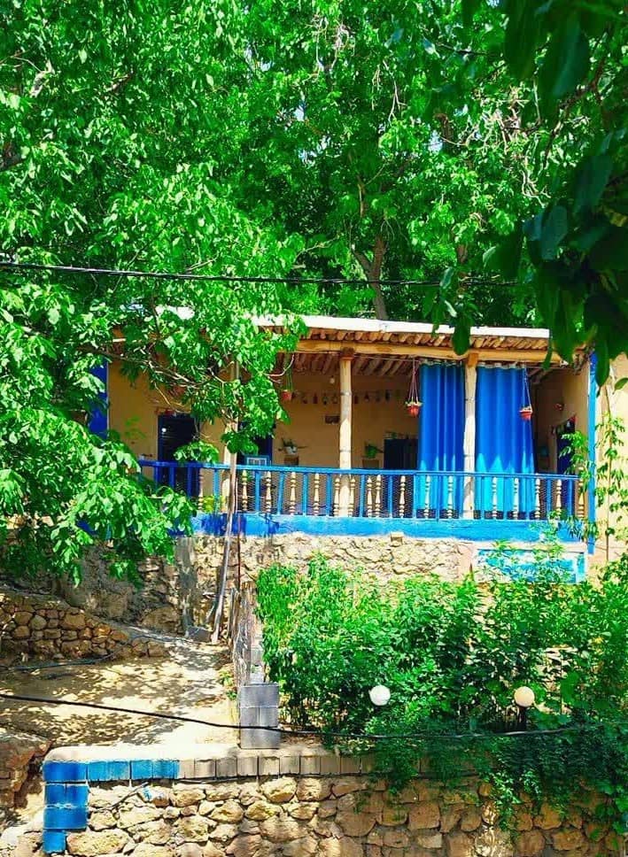 اقامتگاه بومگردی در روستای کهکران سپیدان 