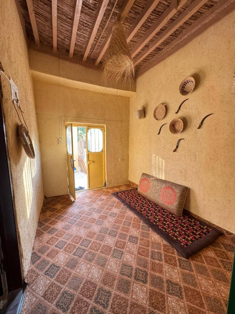 بومگردی در روستای فومستان پارسیان - بوا حیاط اقامتگاه 