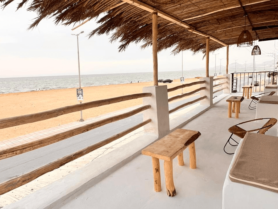 اجاره اقامتگاه ساحلی در سلخ قشم - اتاق 2 تراس