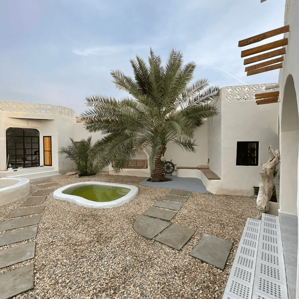 بُشکار قشم حیاط