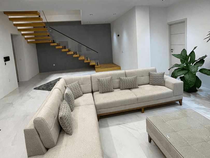 ویلا استخر سرپوشیده آبگرم در ایزدشهر  نما ویلا 