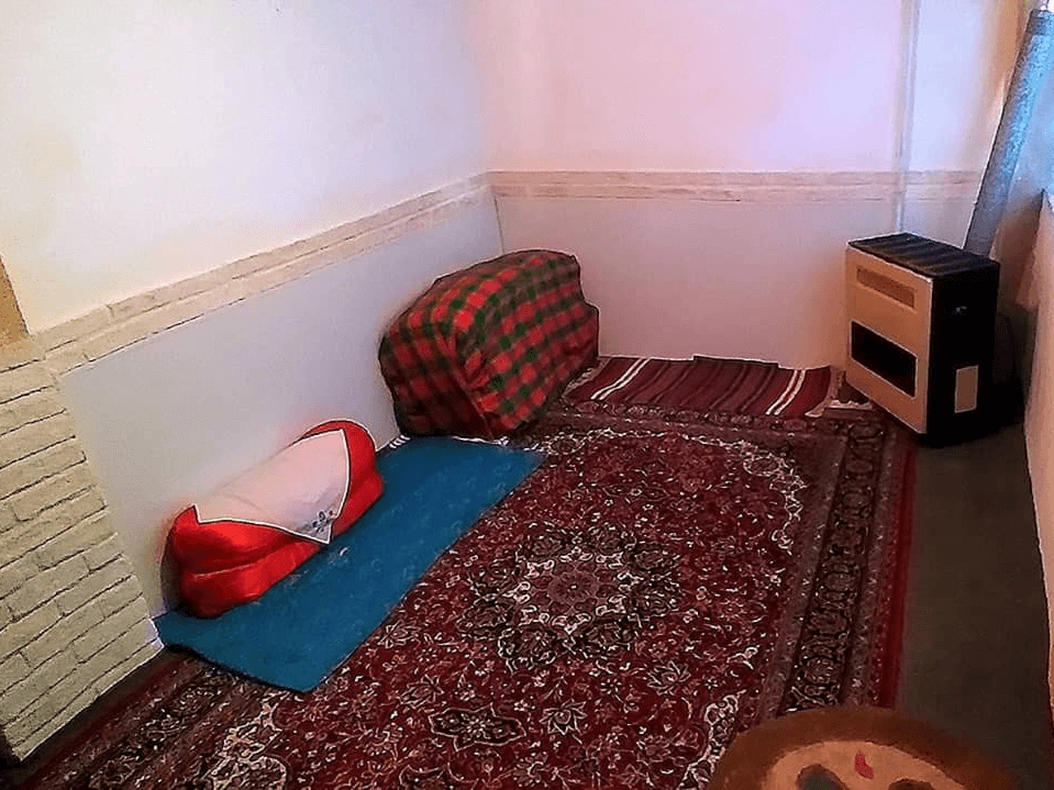 اجاره اقامتگاه سنتی در خیابان خمینی گرگان - هیوا محوطه