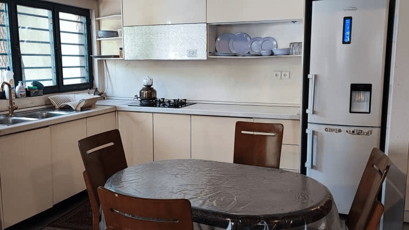 ویلا یکخوابه با استخر روباز آبگرم در لواسان استخر روباز آب گرم