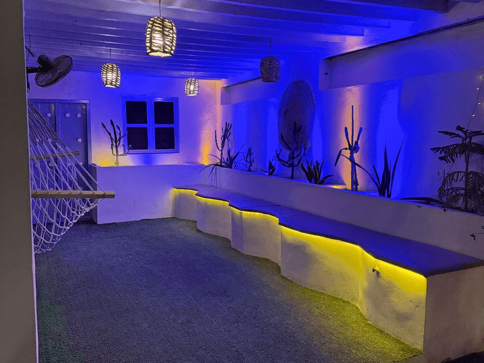 اقامتگاه بومگردی در رمکان قشم - کنار اتاق کنار