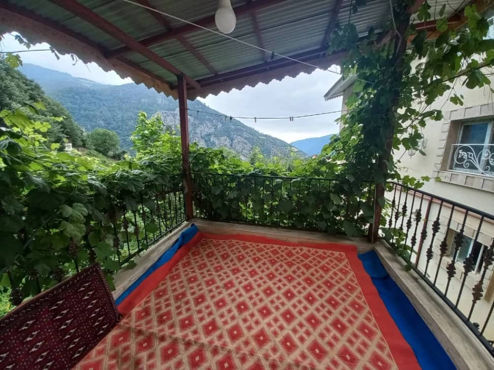ویلا دوبلکس در روستای شیله وشت تالش بالکن 