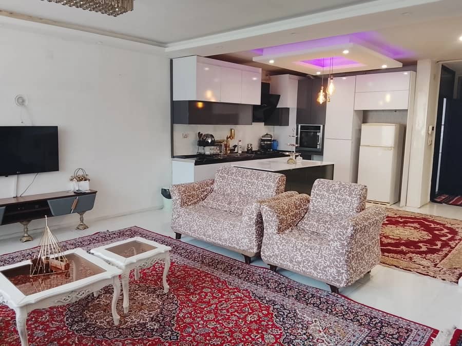 آپارتمان نزدیک حرم در مشهد سالن