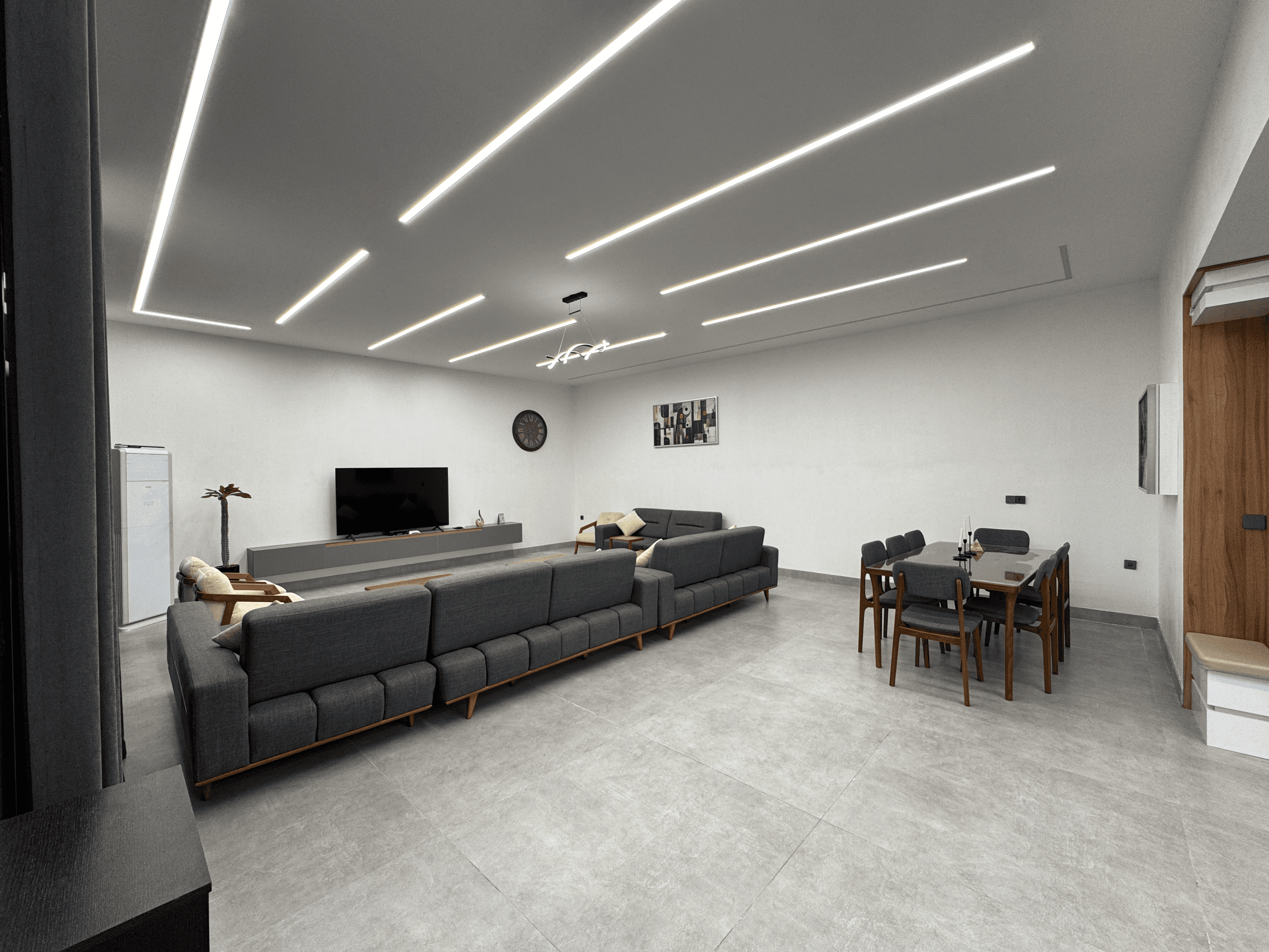 اجاره ویلا با استخر روباز آبگرم در روستا دفاری قشم  ویلا با استخر روباز آبگرم 