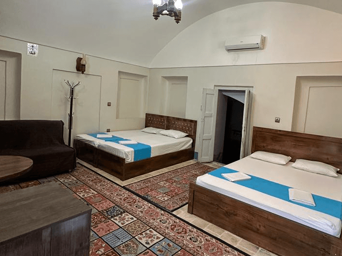  اجاره اقامتگاه سنتی در یزد - ارده 103 محوطه