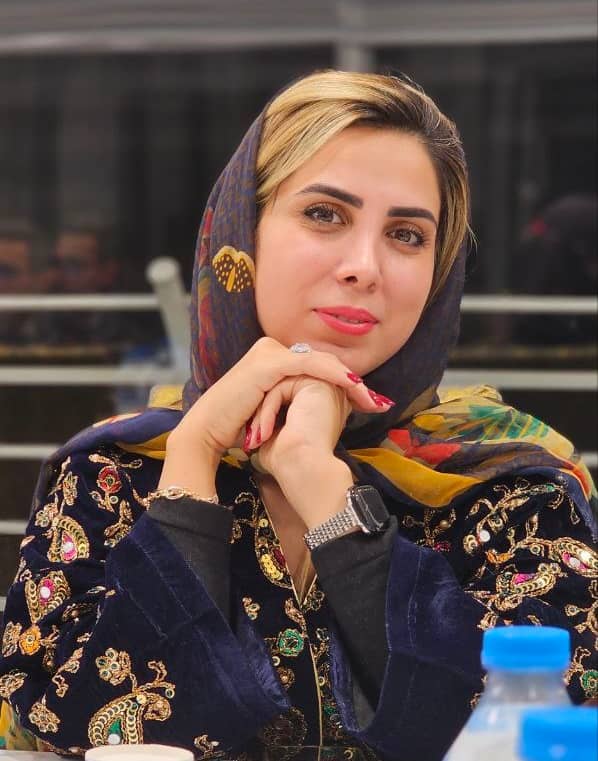 hostIntroImage-سعیده کاردوست المانی