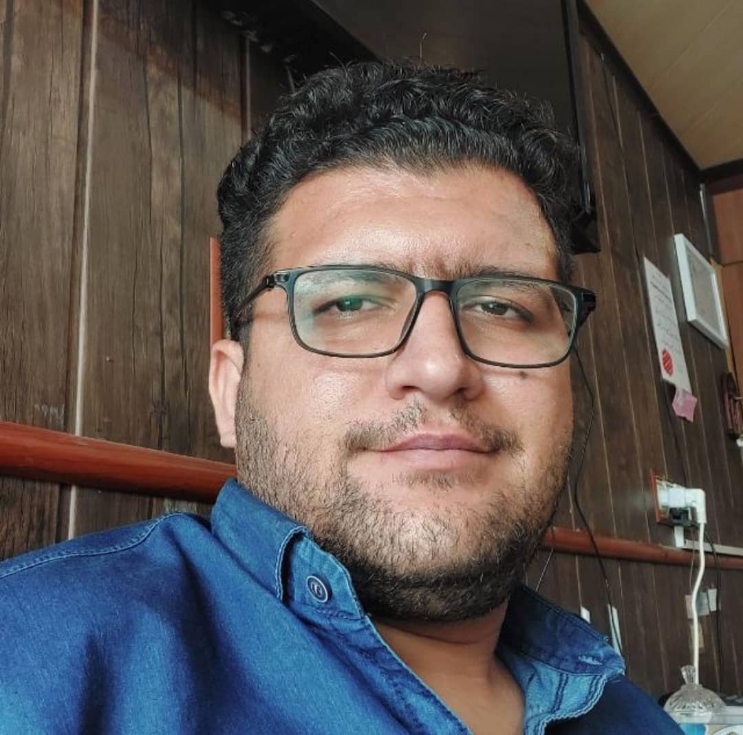 hostIntroImage-حجت قائدی