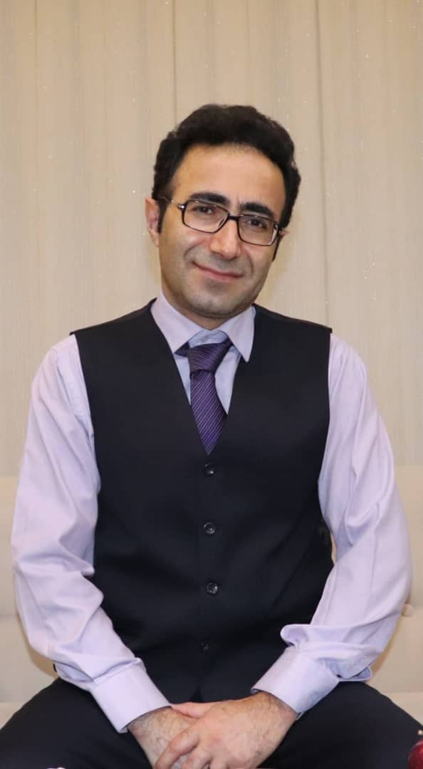 hostIntroImage-علی صدری 