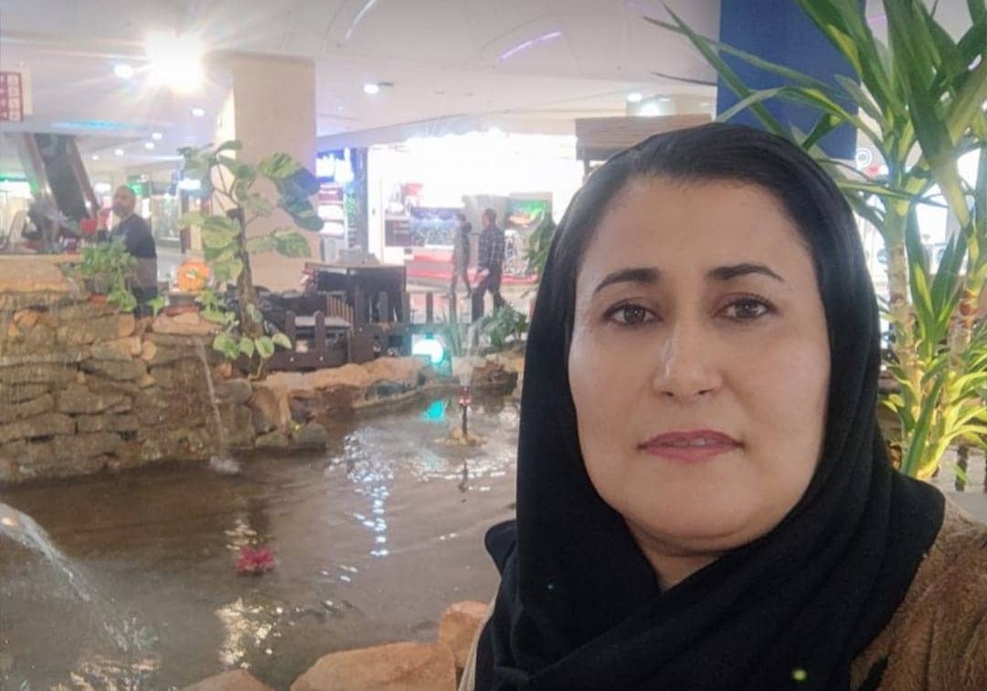 hostIntroImage-زینب رضائی