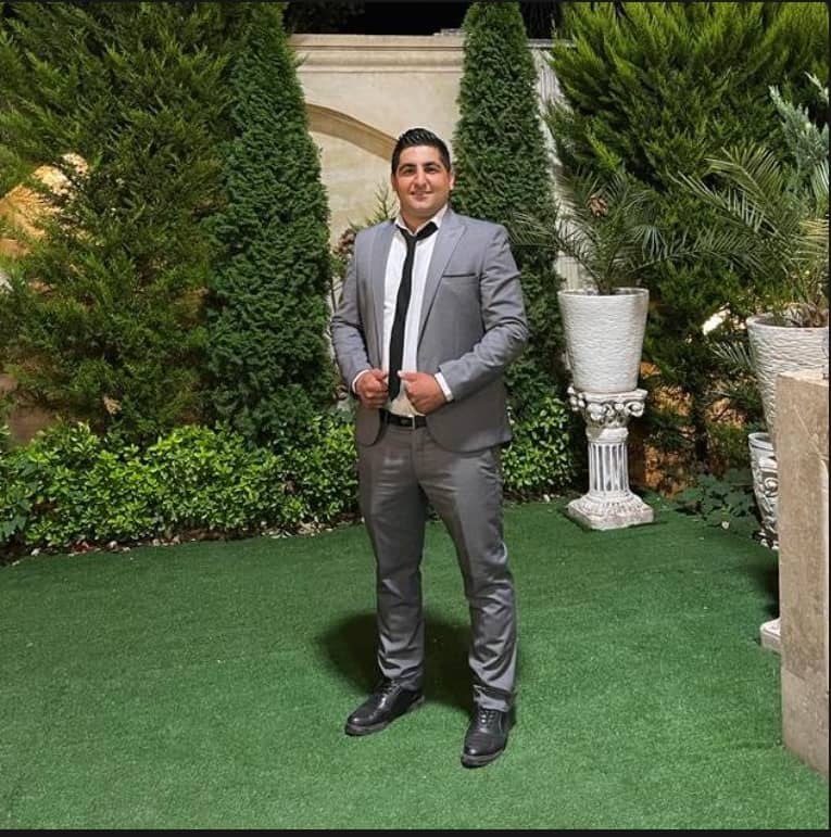 hostIntroImage-پیام باقری