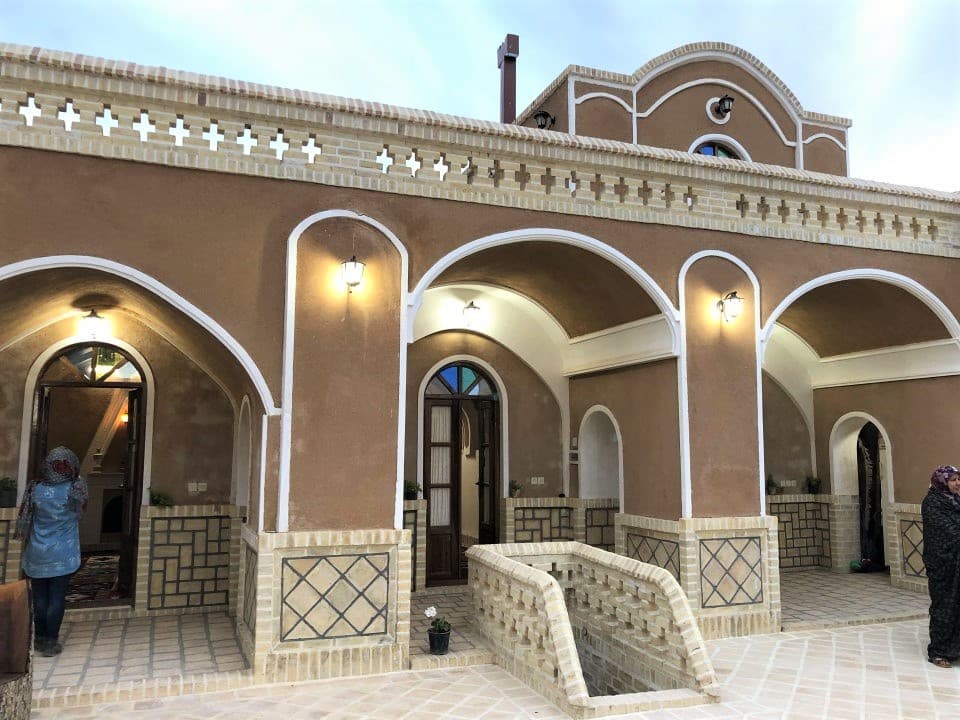 اجاره اتاق سنتی در دِه آباد بادرود - بیخه