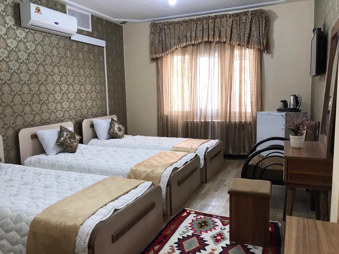 اجاره هتل 3 تخته در سعیدیه همدان  - تکخواب