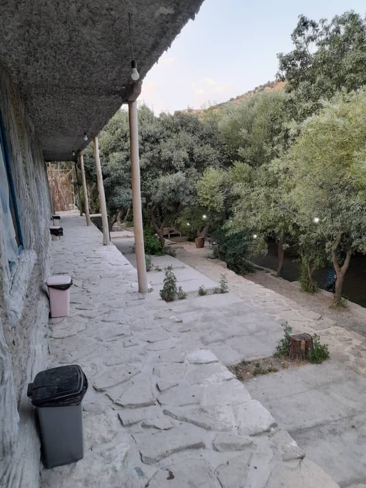 محوطه بیرونی