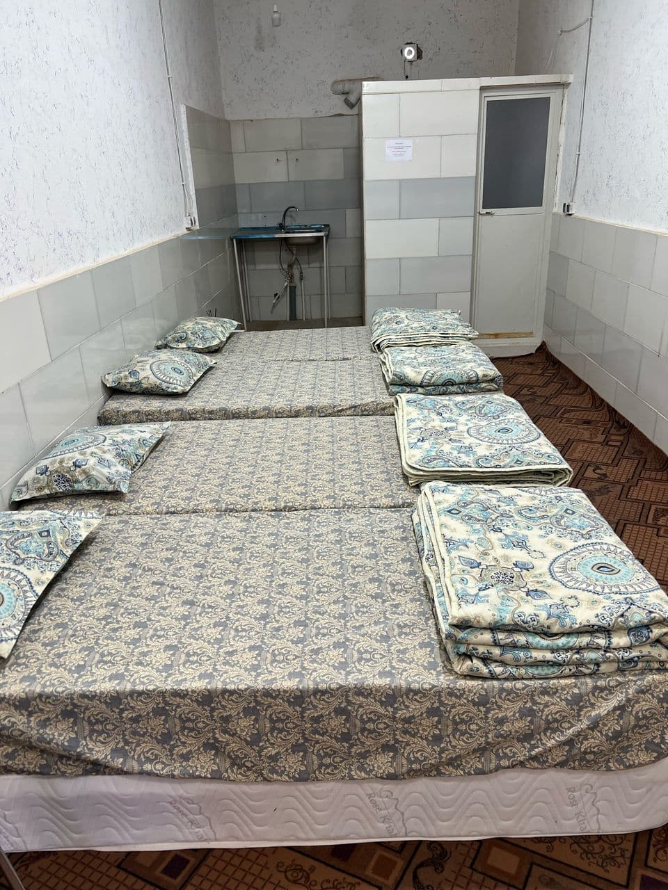 رزرو اتاق سنتی کویری در یزد -چهار تخته