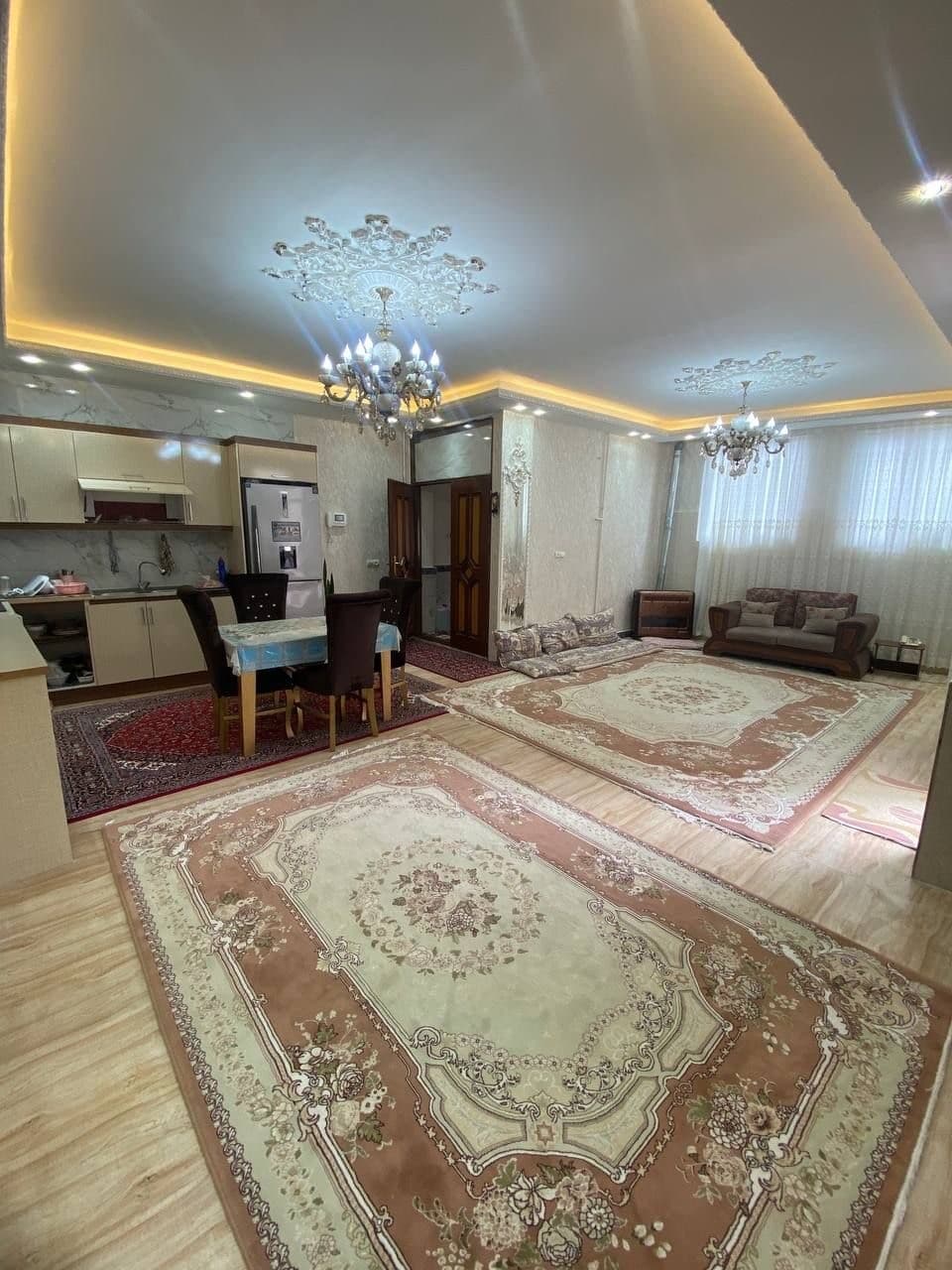 سالن و آشپزخانه 