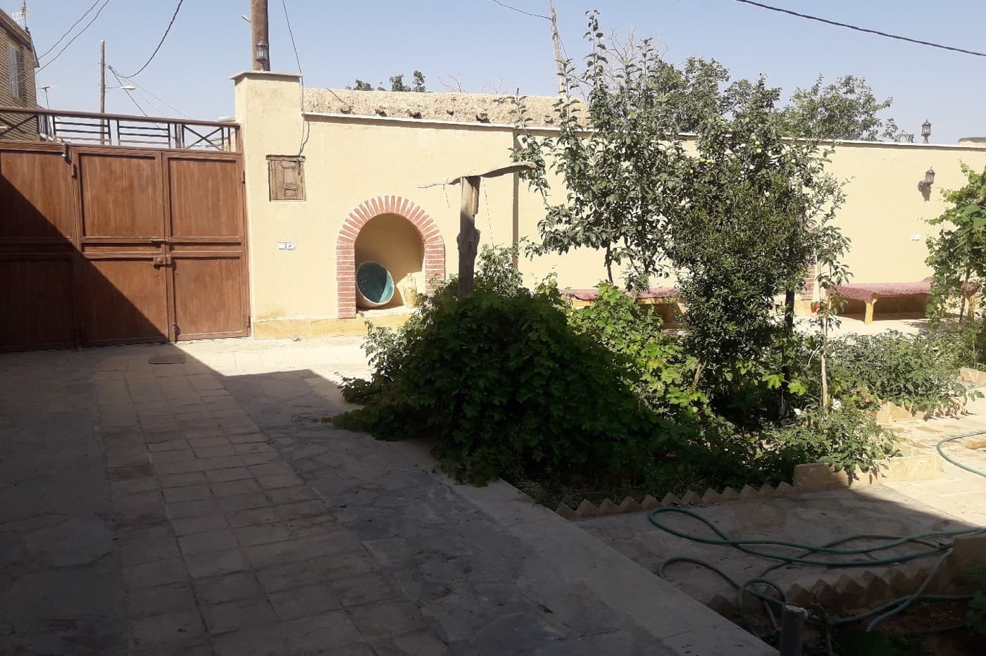 حیاط