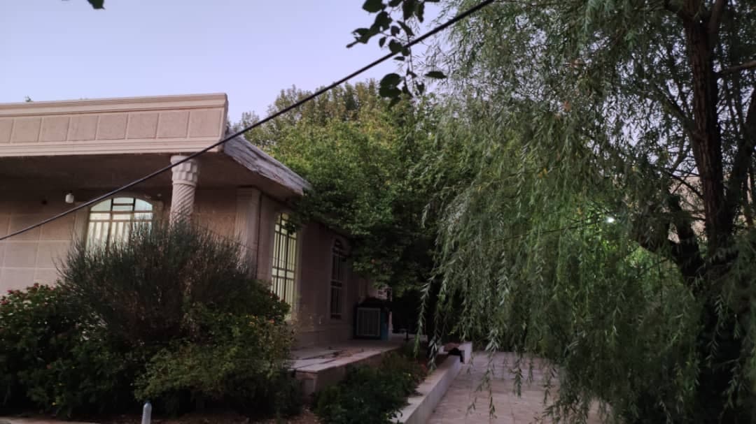 محوطه باغ 