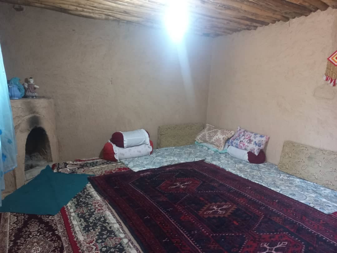 اجاره اتاق بومگردی در قلعه سرد دهدز 16 متری